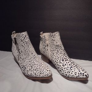 ANIMAL PRINT ANKLE BOOTS